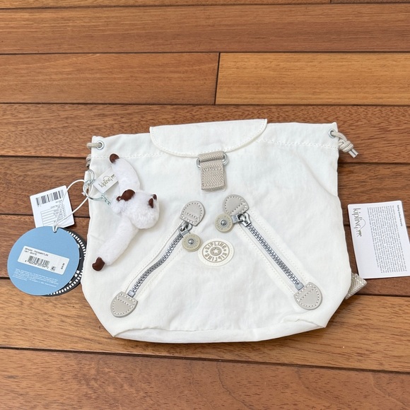 NWT Kipling UO Cream New Fundamental Backpack with Plush Keychain - Picture 1 of 10